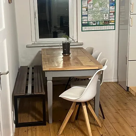 Rim In Dachgeschoss 100 Qm * Lauchhammer