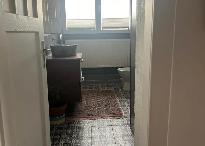 Rim In Dachgeschoss 100 Qm *