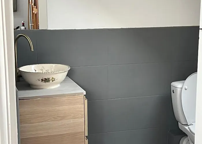 Rim In Dachgeschoss 100 Qm Apartment Lauchhammer