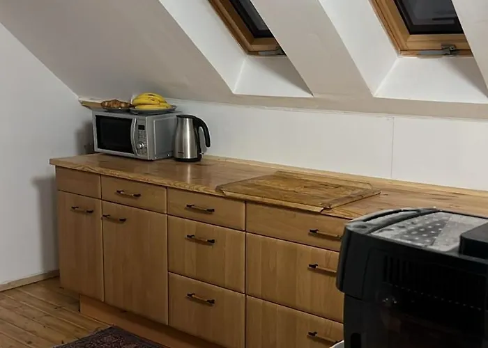 Rim In Dachgeschoss 100 Qm Apartment *