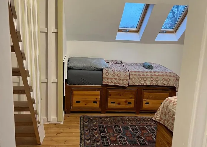 Rim In Dachgeschoss 100 Qm * Lauchhammer